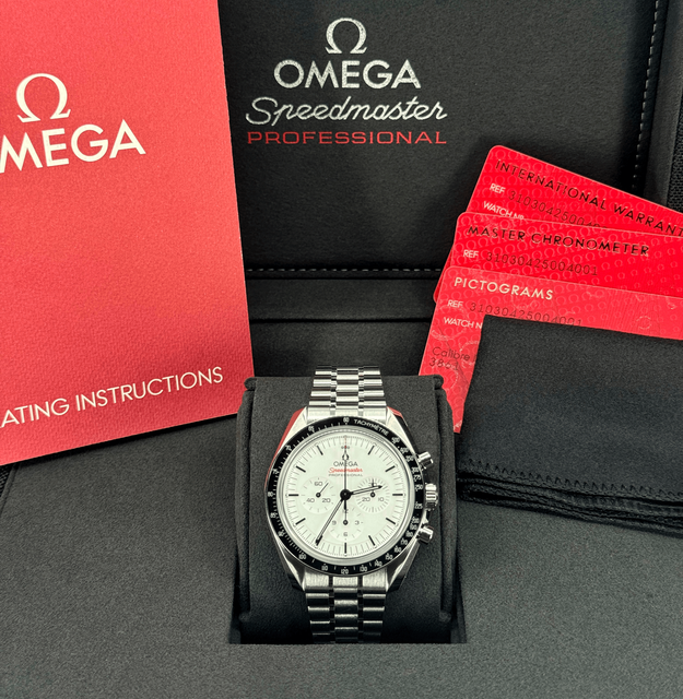 Omega Speedmaster Moonwatch Professional 310.30.42.50.04.001 Image 7
